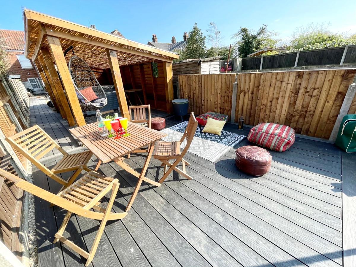 Coastal Terrace Dogs Welcome Optional Hot Tub Villa Sea Palling Exterior photo